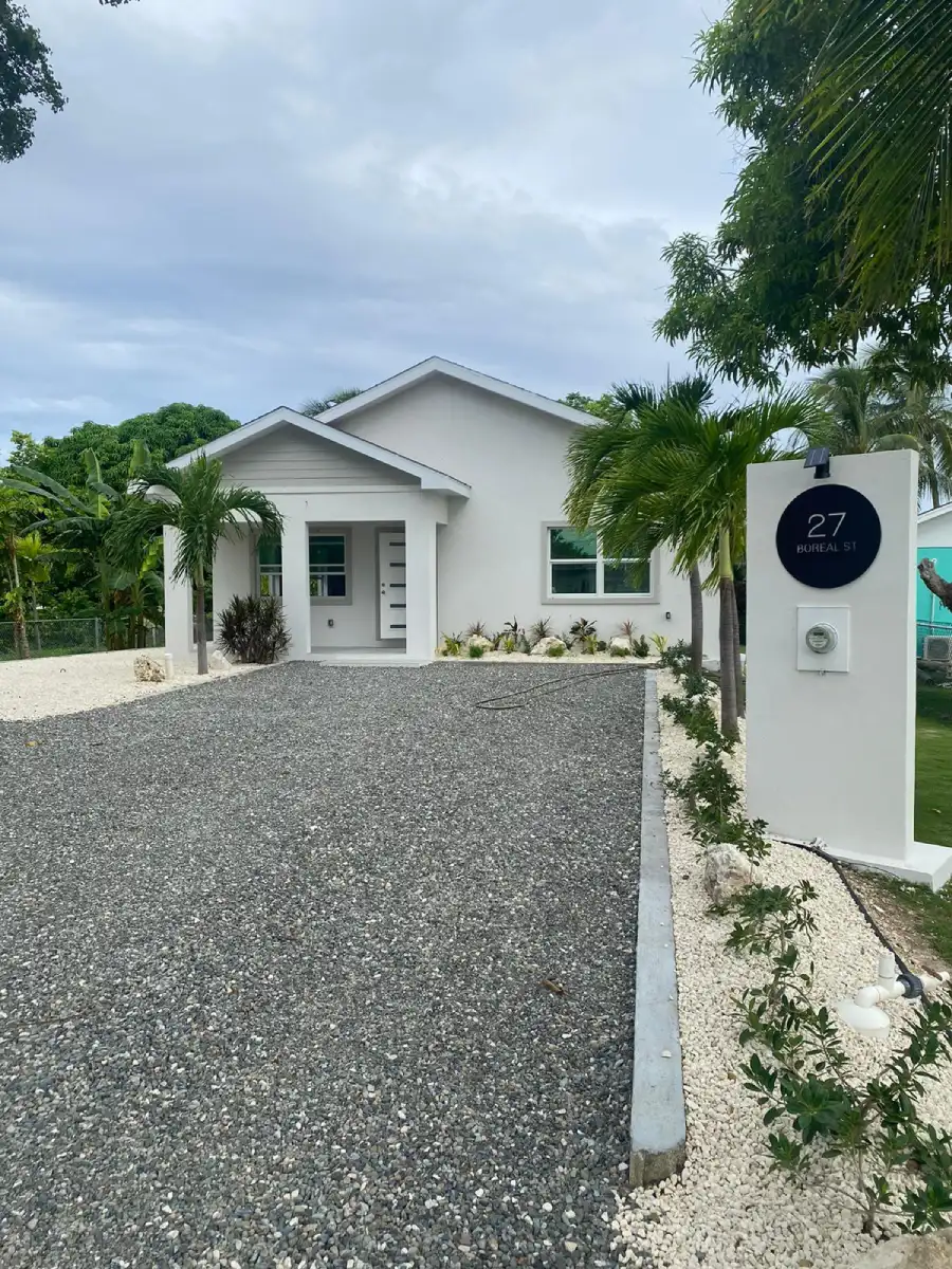 image - 2025-04-25T094535